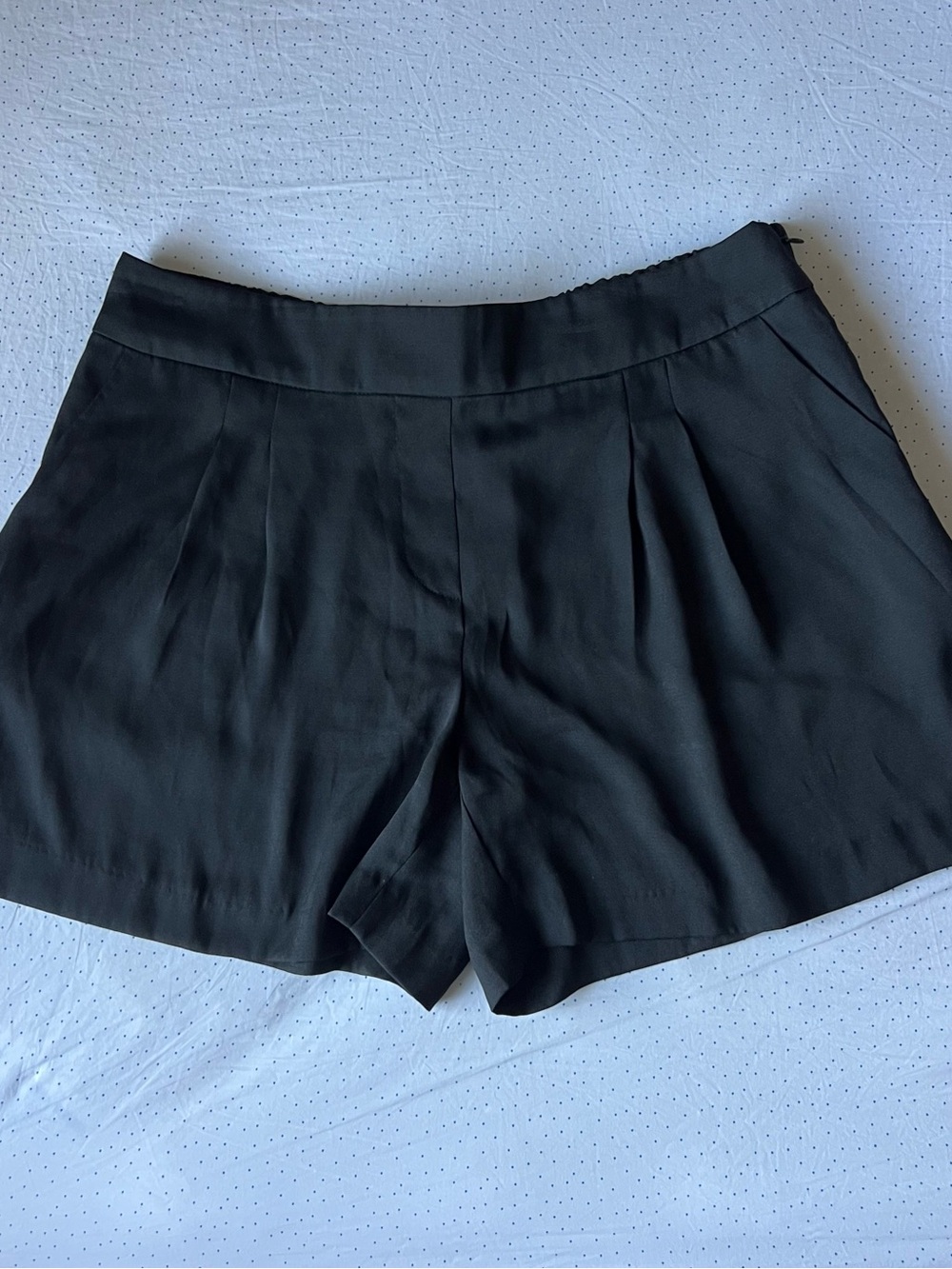 LOFT Black High-Waist Pleated Women's Shorts